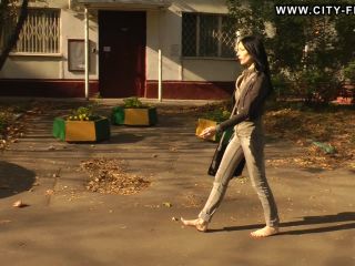 Bare Feet In The City Video – Lilia A 2016-06-06 Foot-7