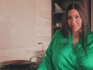 Korina Kova - Stepmom wants a wedding - Milf-4