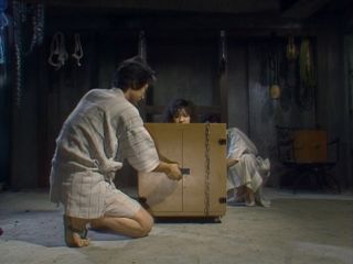 Hako no naka no onna: Shojo ikenie (1985)!!!-5