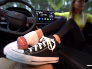 She Did A Shoejob In Her Converse In My Car-7