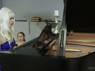 adult xxx clip 14 The BDSM Piano Recital Goddess Starla | fetish | femdom porn big booty blonde doing dishes-0