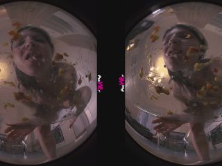[VR] Facesitting and Crushing Fruit with Pussy and Feet-4