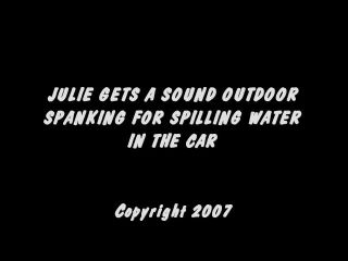 Real-Life-Spankings vidsjulie outdoor spanking-0