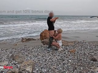 [GetFreeDays.com] I gave a blowjob and swallowed all the cum on the beach Adult Leak July 2023-6
