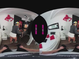 Handy Mandy - Oculus 6K - Big tits-0