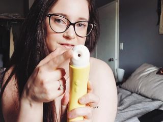 M@nyV1ds - CaityFoxx - Banana Toy Review-1