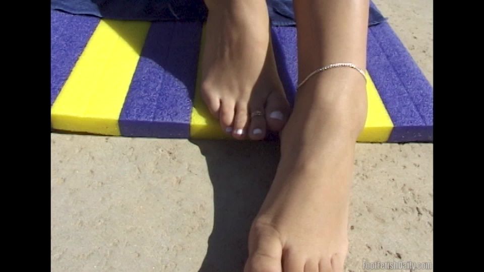 Jessica Darlin Feet - FootFetishDaily