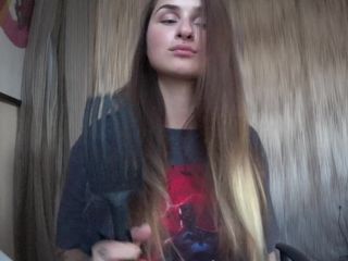 M@nyV1ds - MarySweeeet - BRUSHING MY LONG HAIR 12-8