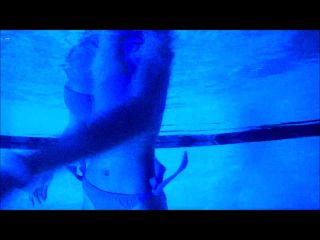 online porn video 13 SSniko aka SexySweetNiko, hotnyko in Pool on webcam -5