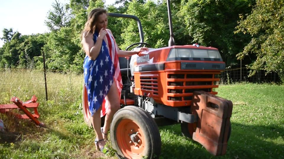 M@nyV1ds - Jessie_Reines - I Love My Tractor