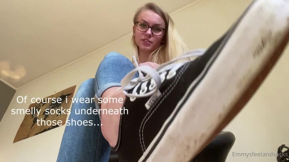 7162 Footfetish, licks feet,  Foot Worship