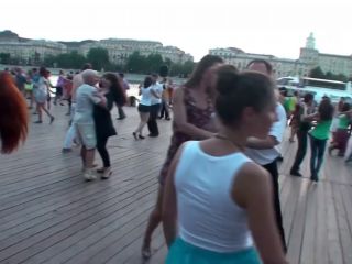 skirt-was-torn-big-dance-fail-1