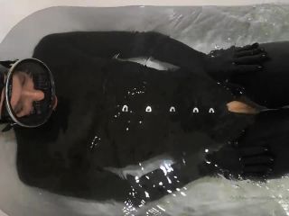 vicky d pbMore fun in the tub with the new vintage dive mask-9