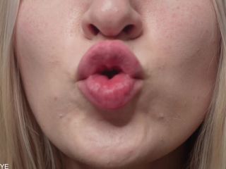 Pt 1Sofie Skye - Square Lip Fetish Kissing German JOI-0