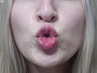 Pt 1Sofie Skye - Square Lip Fetish Kissing German JOI-5