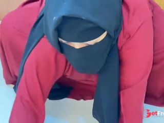 [GetFreeDays.com] Egypt Hot Stepmom Stuck Under Chair when she clean Sons Friends Room Now She Want Anal From Him Adult Leak March 2023-6