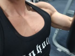 MuscleGeisha () Musclegeisha - chest pump from thursday dont you love how it moves living muscle 07-11-2020-2
