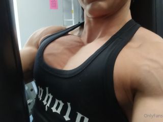 MuscleGeisha () Musclegeisha - chest pump from thursday dont you love how it moves living muscle 07-11-2020-4