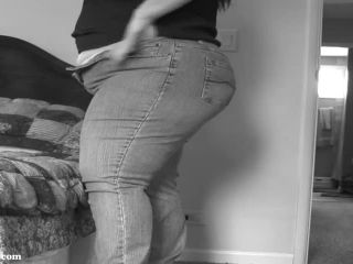 CLIPS MALL  I BUY CLIPS Big Jeans Come Off Lady X femdom spitting-1