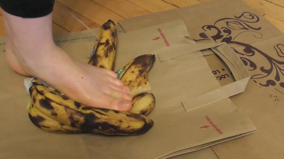 Squashing Bananas With My Feet 1080p