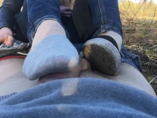 Oksifootjob - Public Footjob And Socks Job From Beauty On In The Park Close View, great feet fetish on handjob -0