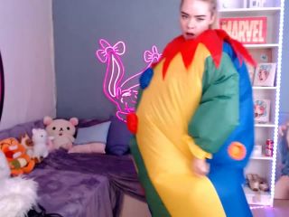 xxx video 30  MiaMelon – Sexy Clown Ahhaha 720p, clowns on dancing girls porn-3