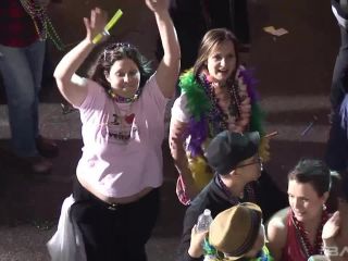Martha Flashes Her Tits During Mardi Gras Festivities BBW!-3
