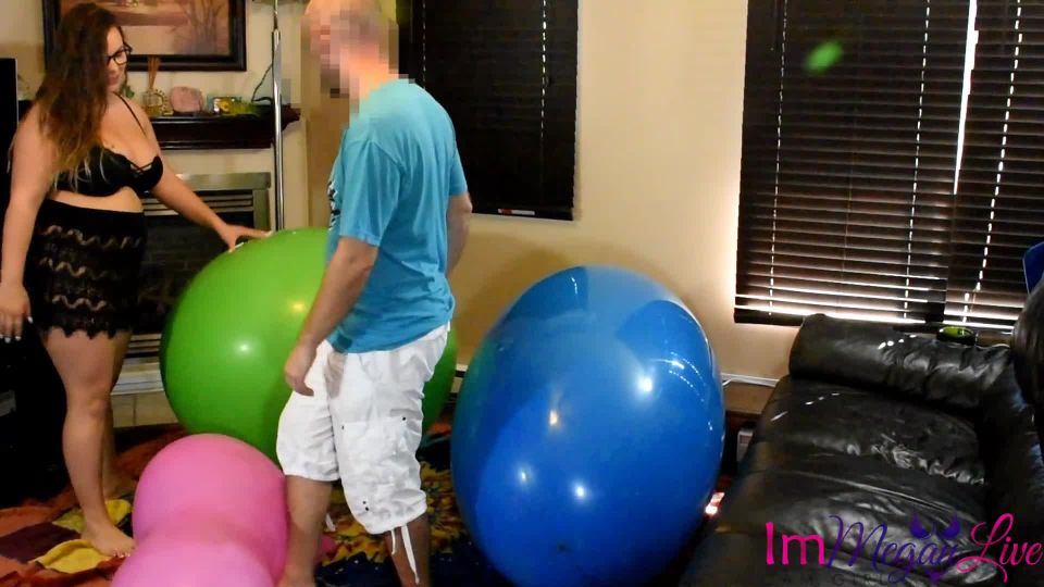 ImMeganLive   FUCKING ON HUGE BALLOONS 1080p FullHD