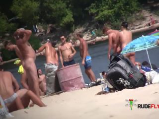 Blowjobs  and sex on a naturist strand 3 Nudism-1