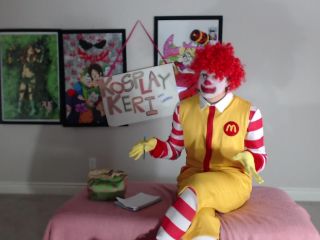 M@nyV1ds - Kosplay_Keri - Ronald McDonald and Joker cocking around-0