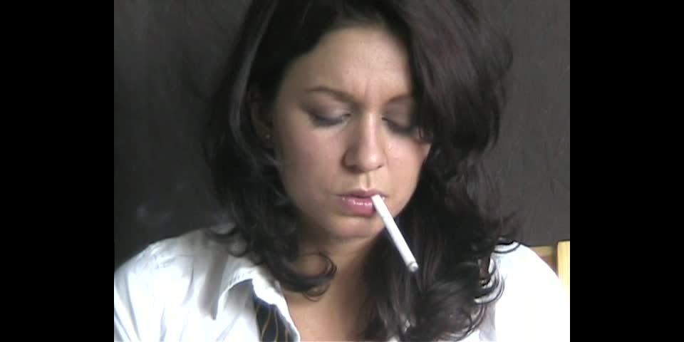 Smoking Renee01.