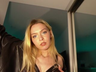 [Amateur] I called a beautiful blonde for a deep blowjob!-0