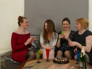 7556 Inessa 33,Larissa 46,Mikaela 25 Miroslava 35-Party Till ...-1