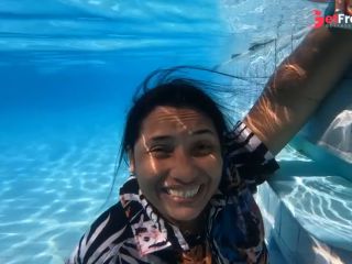 [GetFreeDays.com] 15 minutes underwater, new record Adult Stream May 2023-7