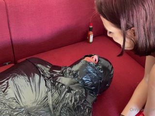 Lady Perse () Feeding liquid pain to my slave to make him cry to my 18-08-2020-4