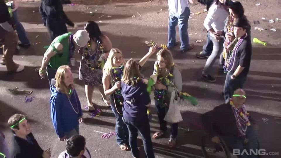 Martha Flashes Her Tits During Mardi Gras Festivities