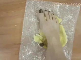 Ekaterina Lisina - Tall Amazon Crush Fruit - (Feet porn)-5