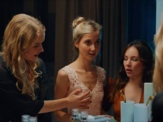 Susan Radder, Daphne Wellens, Julia Akkermans, etc - Women of the Night (Keizersvrouwen) s01e05-06 (2019) HD 1080p!!!-7