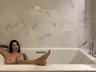 femdom maid femdom porn | damazonia  Massage my feet while I m enjoying my bath like a Queen | 4k-2