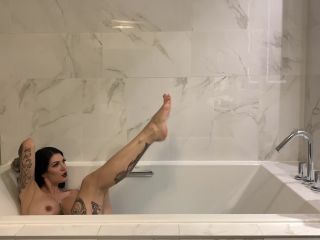 femdom maid femdom porn | damazonia  Massage my feet while I m enjoying my bath like a Queen | 4k-4