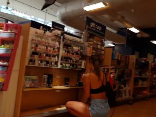  Candid vor tall long legs shorts hottie shopping, legs on voyeur-3