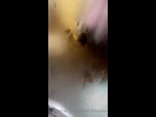 xxlittlefootxx  Steamy footprint | femdom | femdom porn asian femdom facesitting-3