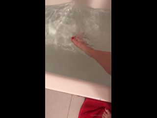 free porn video 31 dianacane 12-04-2020 Playing with my feet in my bathtub playing with the wat | foot | feet porn best foot fetish porn-3