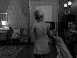 Julie Christie in Darling 1965 Blu-ray-3