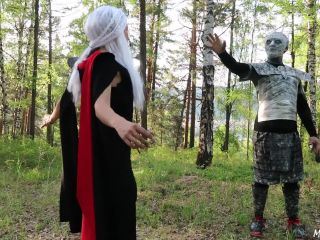 Game of Thrones Cosplay: Daenerys & Arya Loves Big Dick of the Night King-0