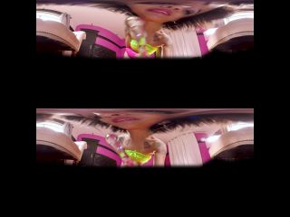 Holly Hendrix Upskirt (Oculus)(Virtual Reality)-9