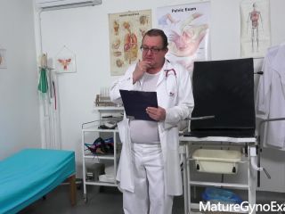 Super hot milf examined by kinky doctor-0