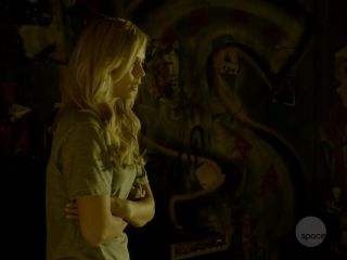 Laura Vandervoort – Bitten s01e02 (2014) HD 720p - (Celebrity porn)-6