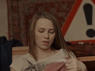 Yana Enzhaeva - Besstydniki s01e09 Shameless Ru (2017) HD 1080p!!!-9