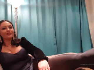 Mistress Ezada Sinn Pt 1 OF 2019-01-12-HappeningNow I am back to the apartment after the Femdom Tea-LXIoQi2-4